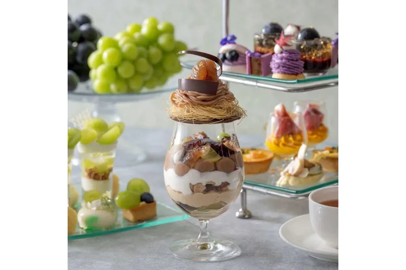 1日3組限定・プレミアムアフタヌーンティー～2種のぶどう～【ヨコハマ グランド インターコンチネンタル ホテル】