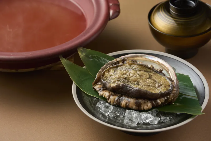 〈五周年メモリアルランチ〉五年の感謝を、旬と技で紡ぐ昼の饗宴