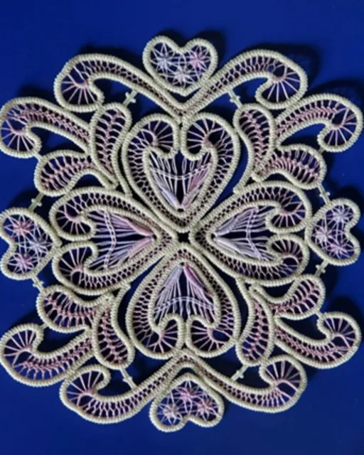 ルーマニアンマクラメ　鶴元千春作品展～伝統の継承と繰り返す挑戦～_1