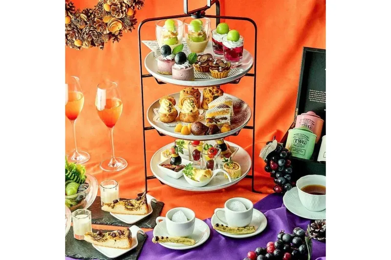 【秋薫る】葡萄と実りのアフタヌーンティー【川崎キングスカイフロント東急REIホテル】