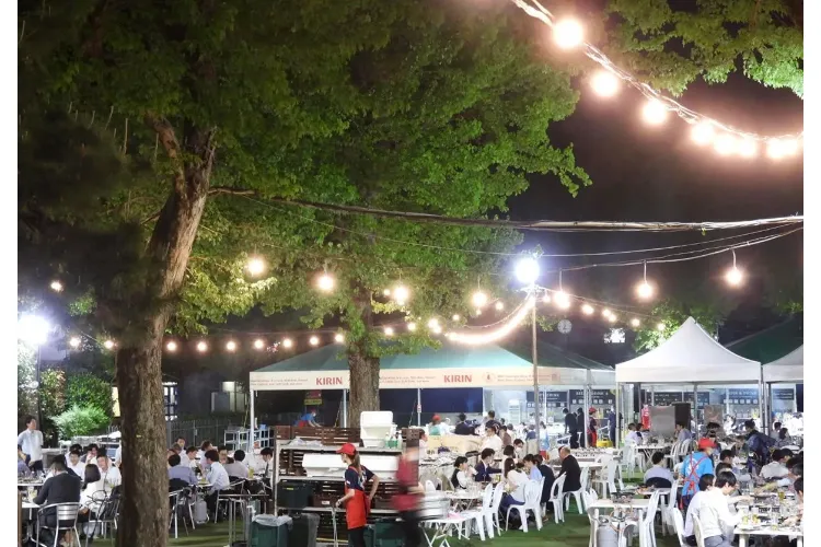 森のビアガーデン