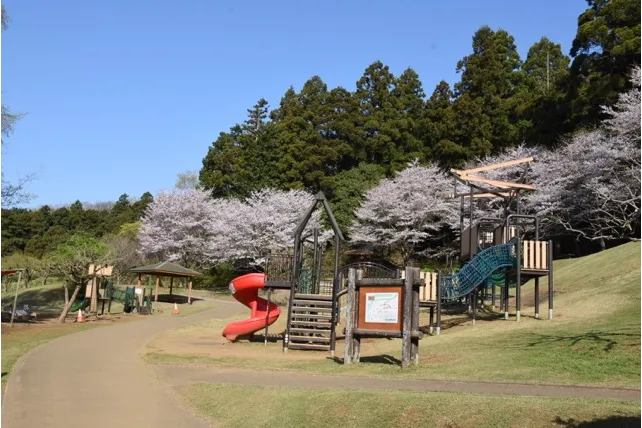 根小屋地区「四季の広場」