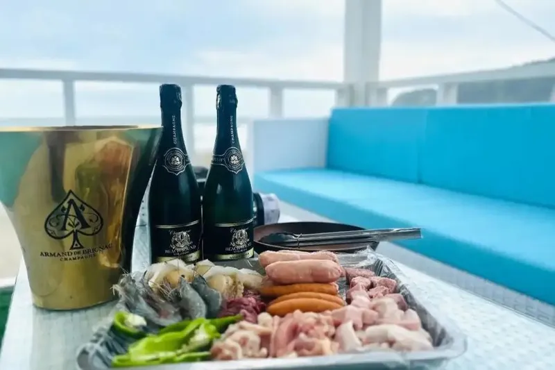 由比ヶ浜海を見ながら手ぶらでバーベキュー海の家ビーチサウンド_2