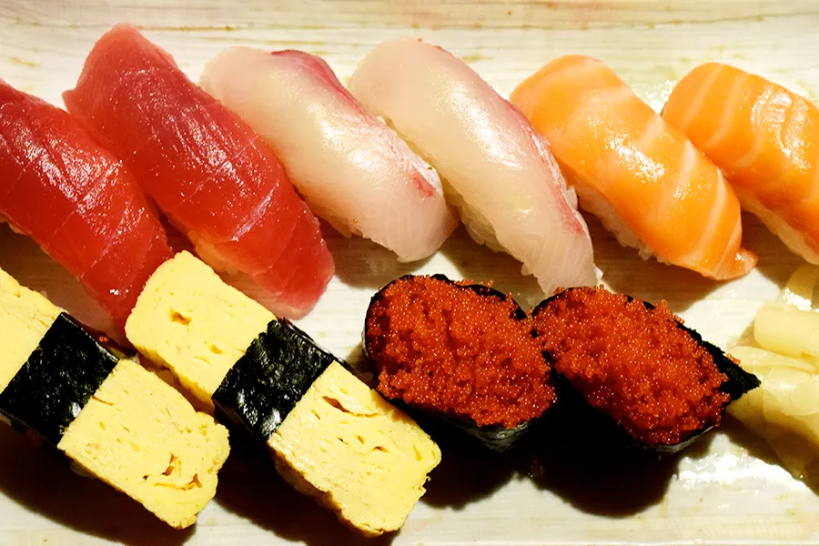 寿し割烹　はく田