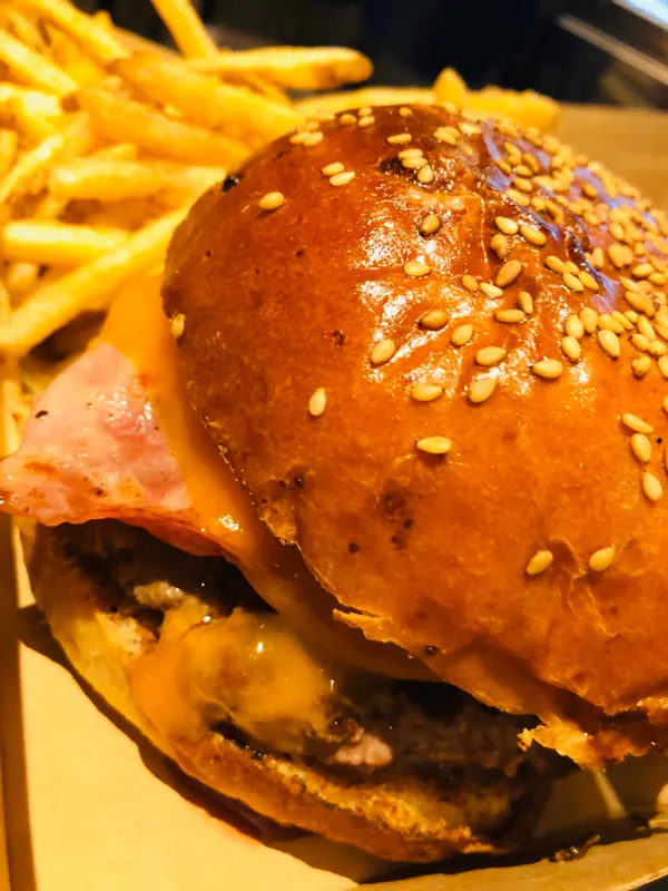 ザバーガーショップ 池尻店