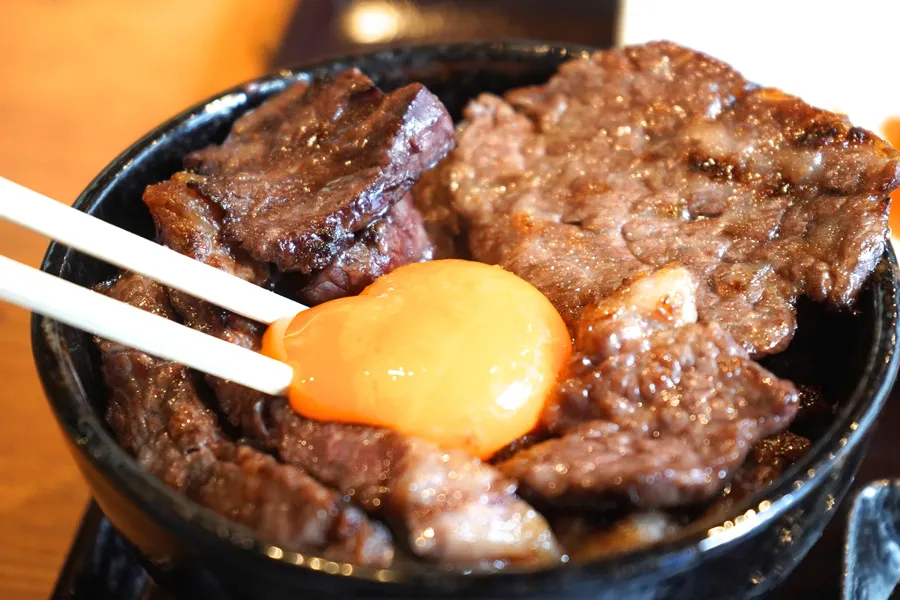 和牛職人 赤坂本店焼肉丼