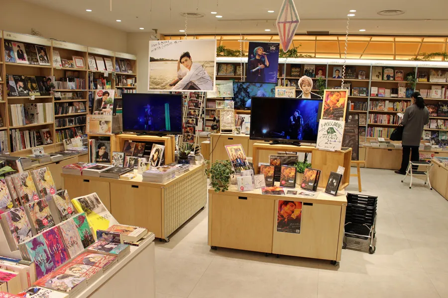 HMV&BOOKS HIBIYA COTTAGE