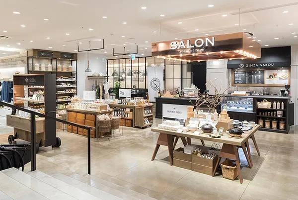 SALON adam et rope 東急プラザ銀座店