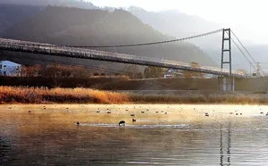水の郷大吊り橋