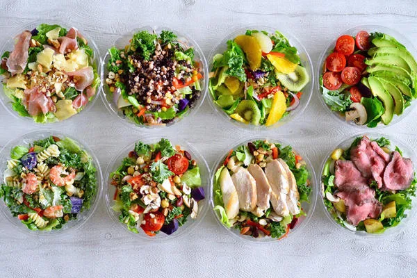 HIGH FIVE SALAD 神楽坂店