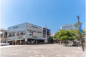 海浜幕張駅南口駅前広場