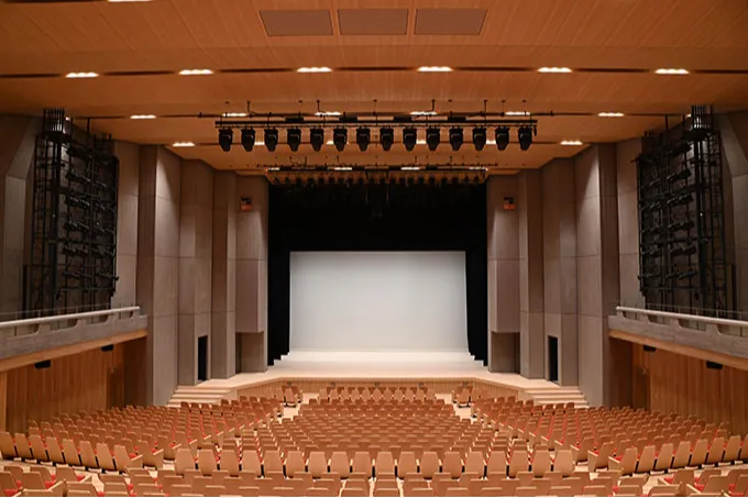 せたがやイーグレットホール（世田谷区民会館）_1