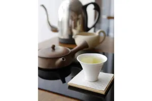 表参道茶茶の間