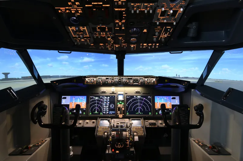 ▲ボーイング737-MAXおよびボーイング777シミュレーター体験