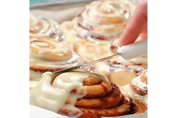 シナボン 東京ギフトパレット店_2