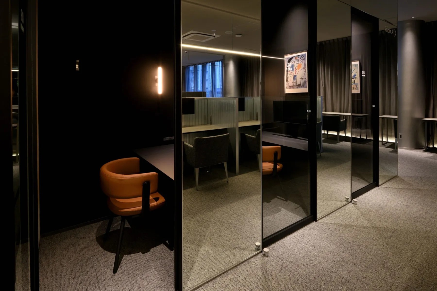 TSUTAYA BOOKSTORE 渋谷サクラステージ_8