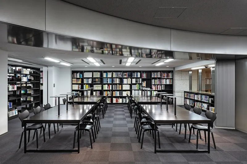 ▲美術図書室（Photo: Kenta Hasegawa）