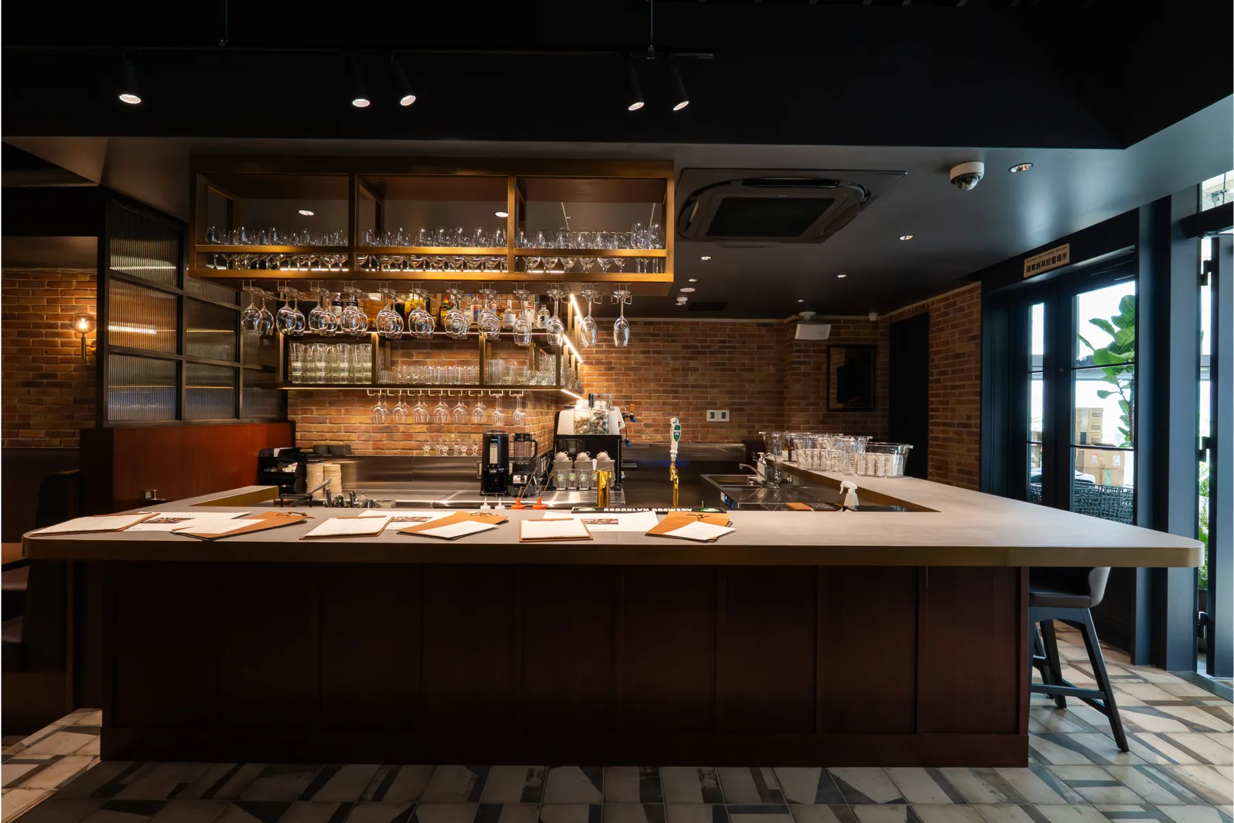Journal Standard DINING_5