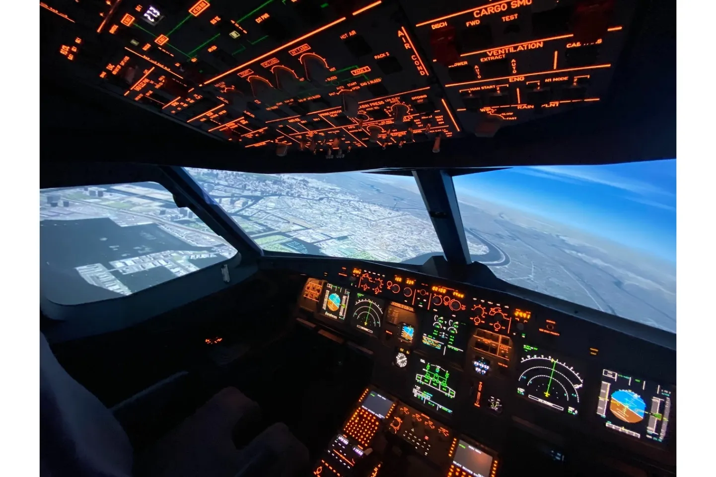 LUXURY FLIGHT 羽田空港本店