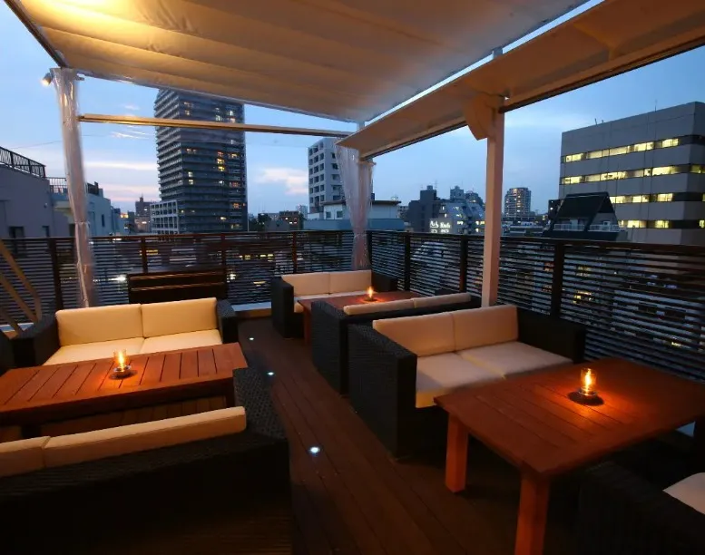 神楽坂屋上ビアガーデン／神楽坂スタジオーネ