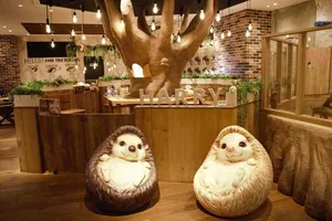 ハリネズミカフェHARRY横浜店