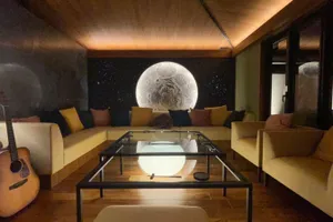 MOON901