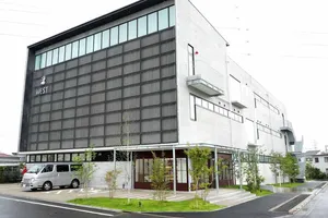 銀座ウエスト 日野工場直売店