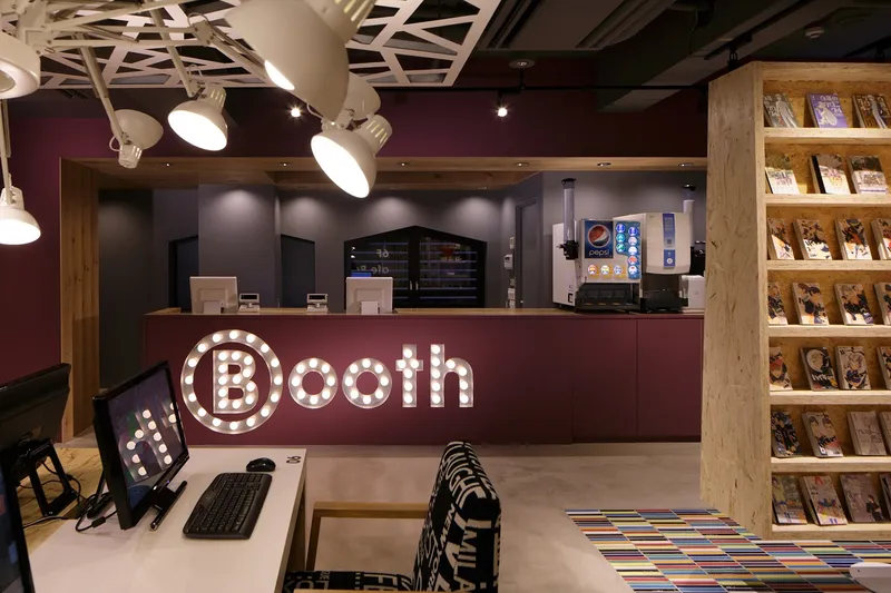 Booth Net Cafe&Capsule