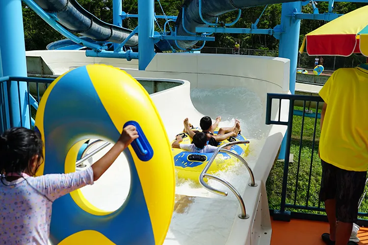 ▲川下りスライダー