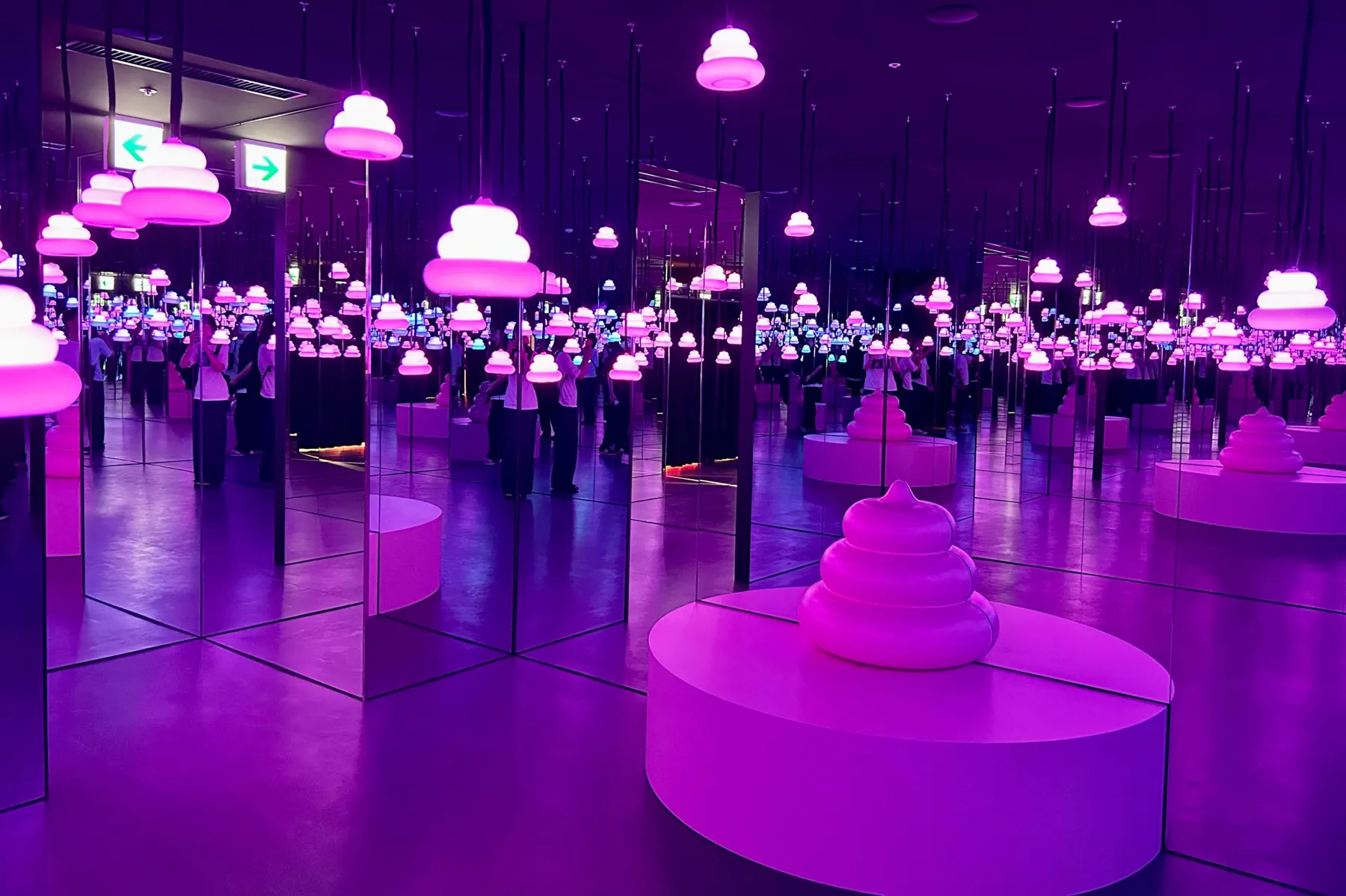▲うんこミュージアム YOKOHAMA BAY「うんこLOVEギャラクシー」（撮影：レッツエンジョイ東京編集部）
