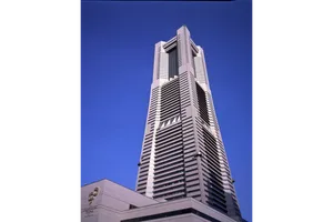 横浜ランドマークタワー
