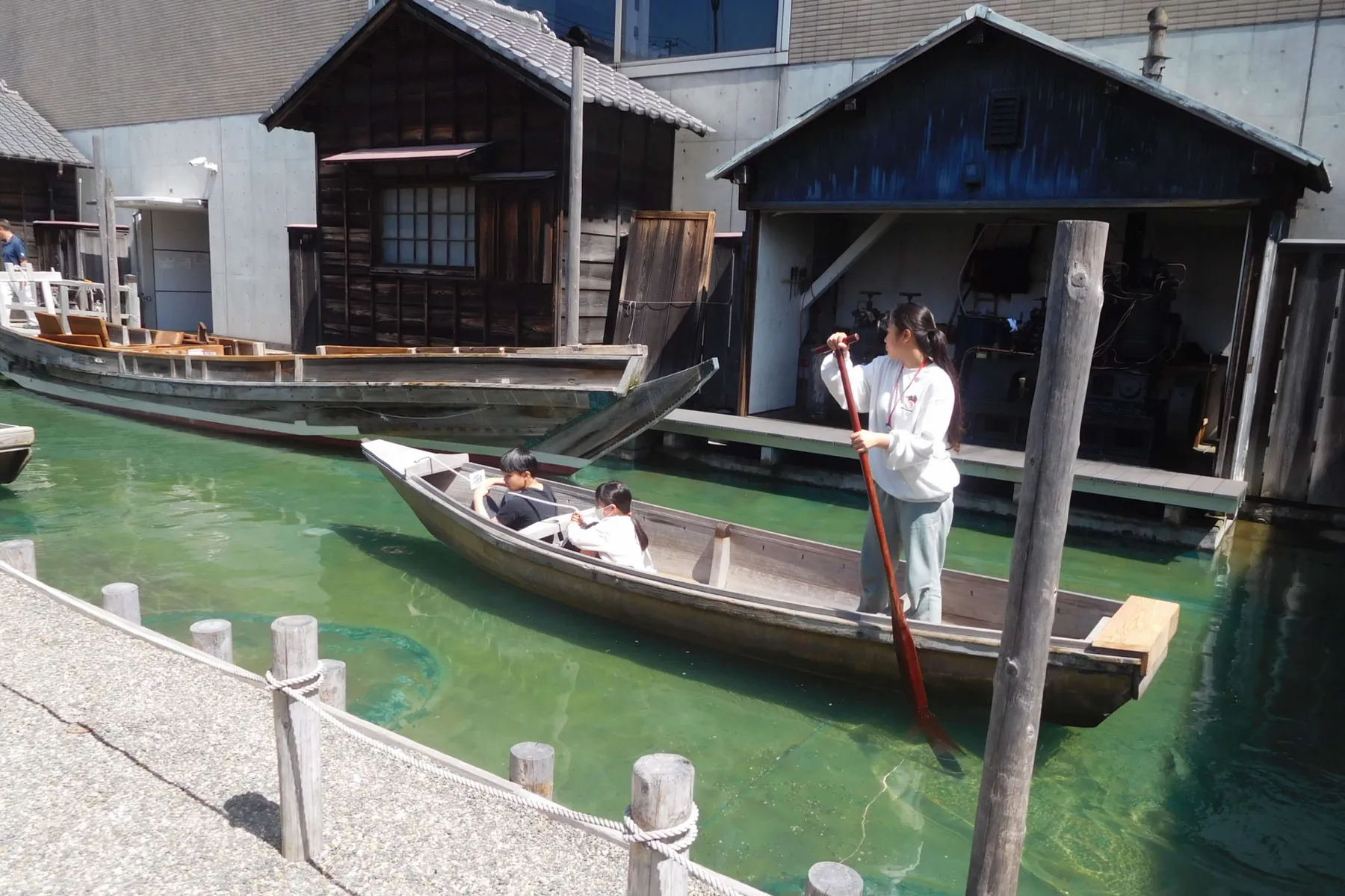▲浦安市郷土博物館 ベカ舟