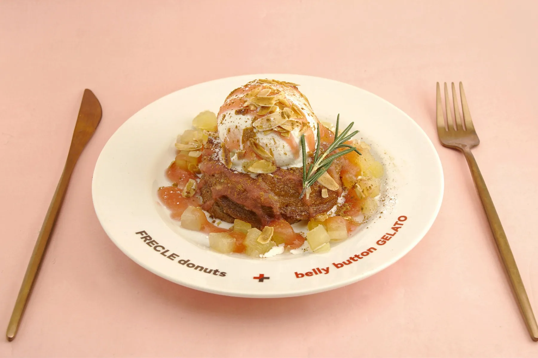 FRECKLE donuts + belly button GELATO 自由が丘店_4