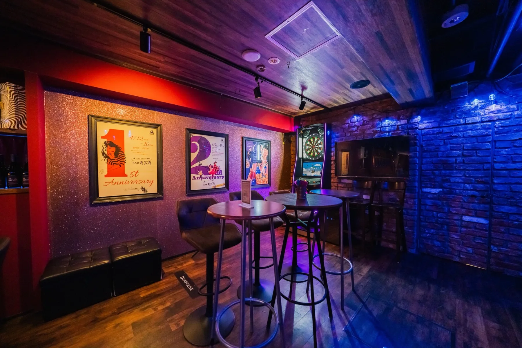 傷ついたダンサーが集まるBAR キズキ_5