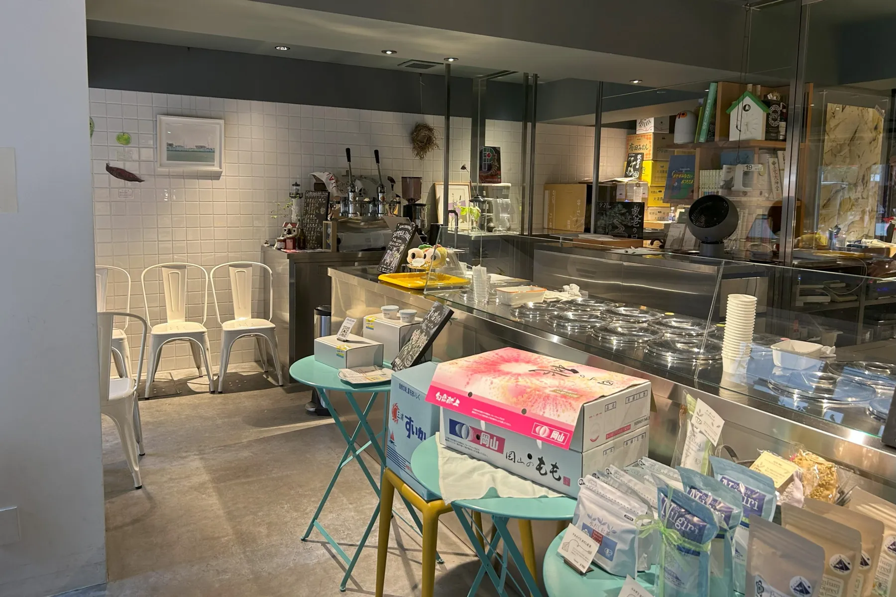 ▲Gelateria SINCERITA 内観（撮影：レッツエンジョイ東京編集部）