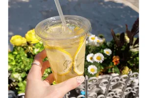 クレープとエスプレッソと