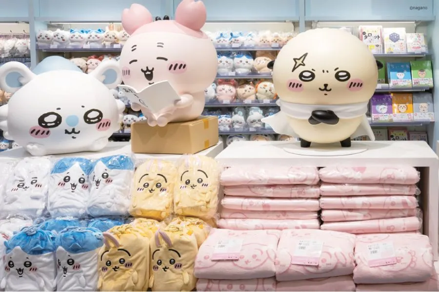 ▲キデイランド原宿店内「ちいかわらんど原宿店」内観 (C)nagano