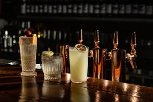 THE MUSIC BAR -CAVE SHIBUYA- with Great Sound & Bistro