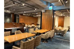 CAFE SALVADOR BUSINESS SALON