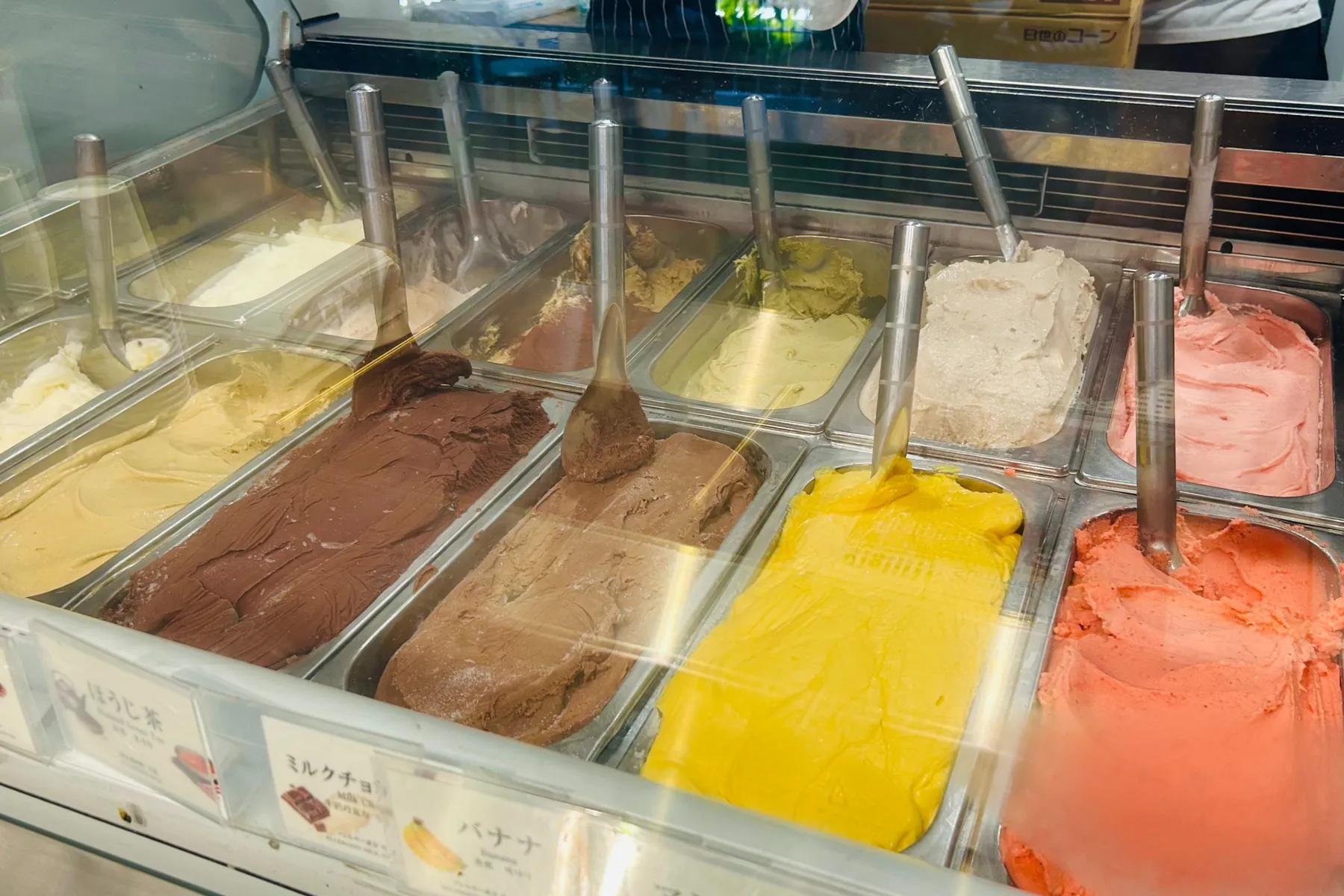 ▲Giolitti 東急プラザ原宿ハラカド ショーケース（撮影：レッツエンジョイ東京編集部）