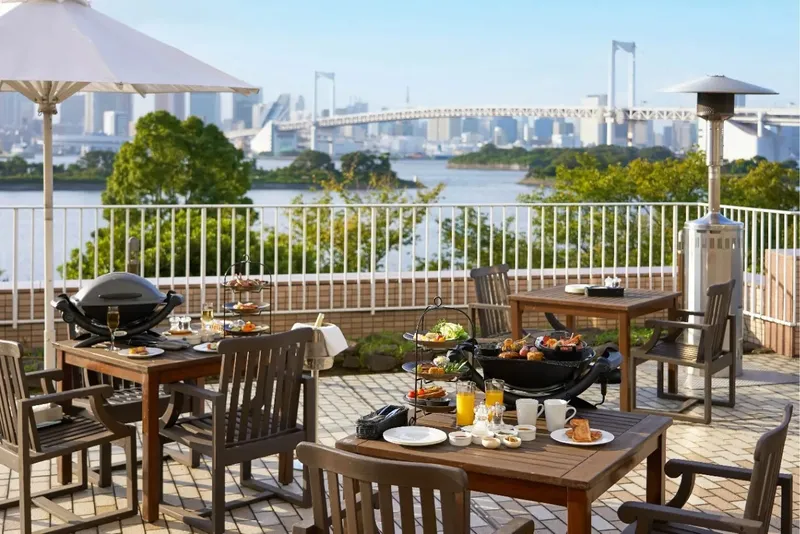 ヒルトン東京お台場　アブレイズ