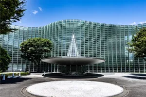 国立新美術館