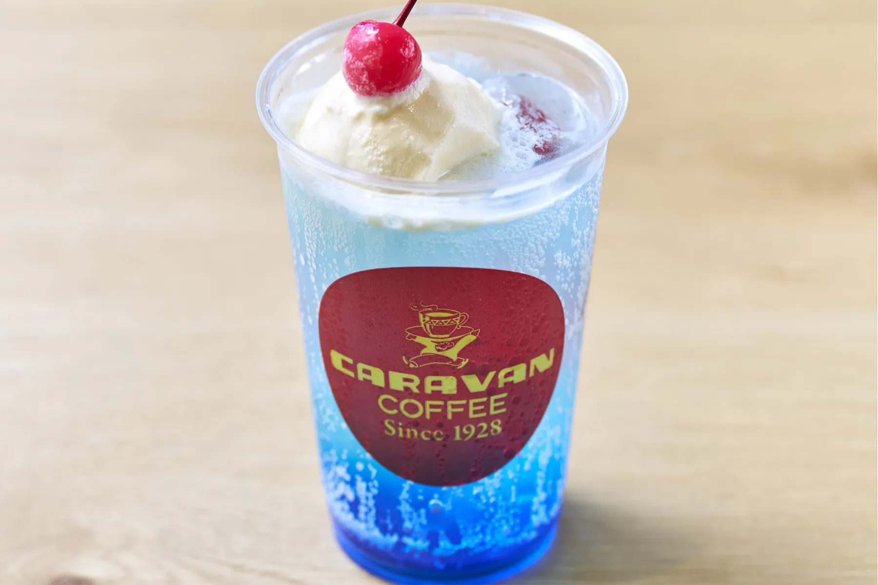 ▲CARAVAN COFFEE ベースゲート横浜関内タワー 「横濱クリームソーダ」