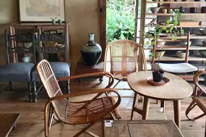 R antiques