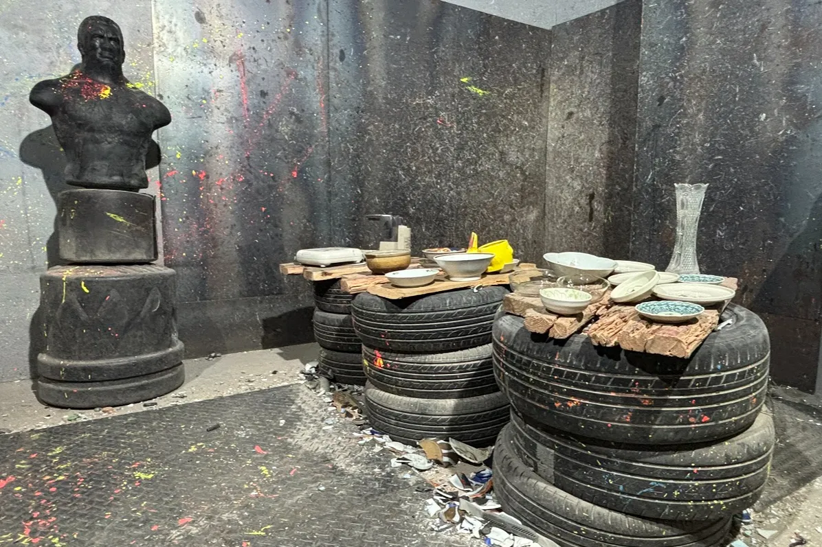 REEAST ROOM 西新宿店_1