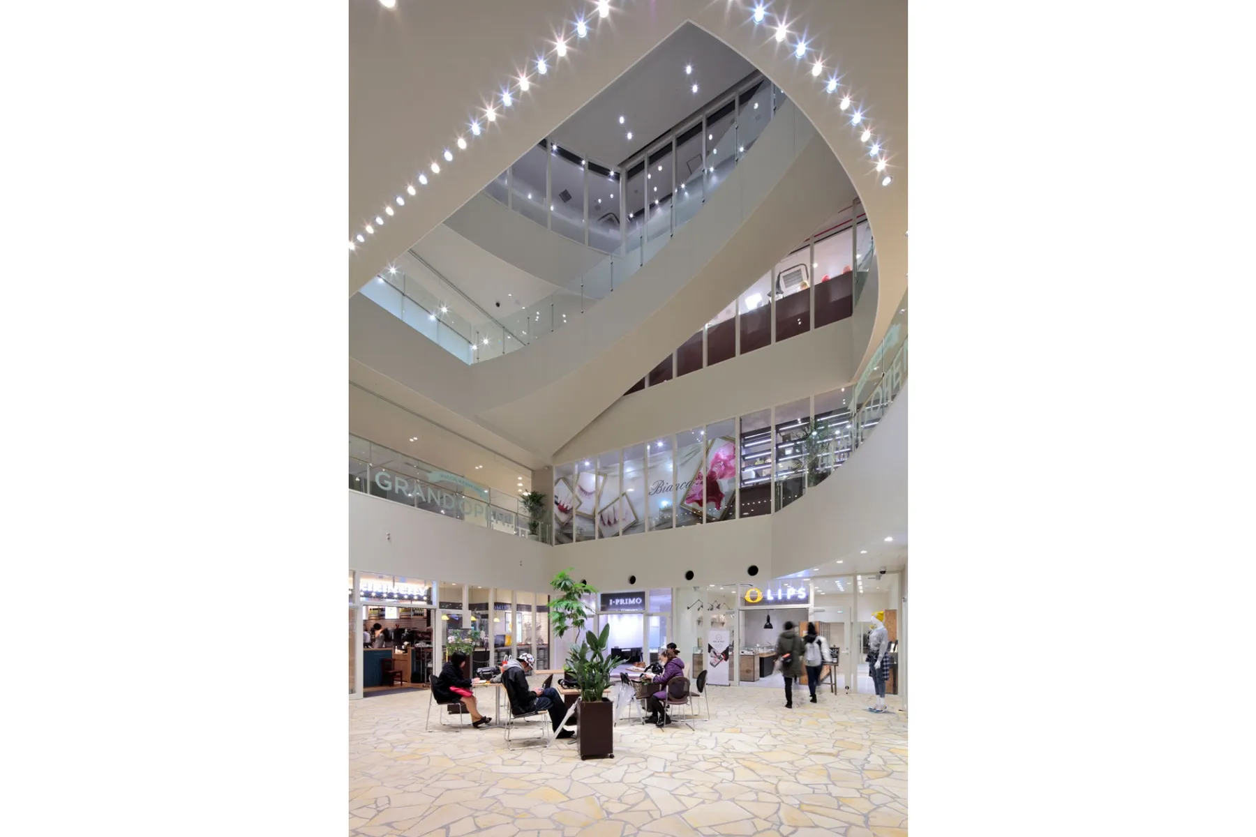 WACCA IKEBUKURO_2