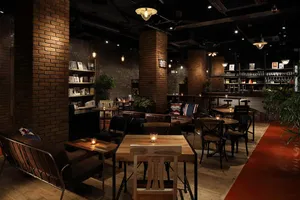 BLUE BOOKS cafe 自由が丘