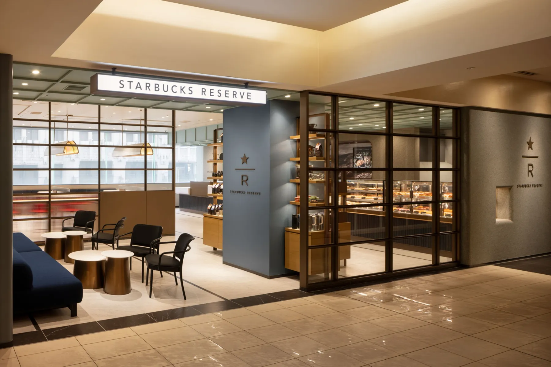 スターバックス リザーブ カフェ 新宿マルイ本館2階店_1
