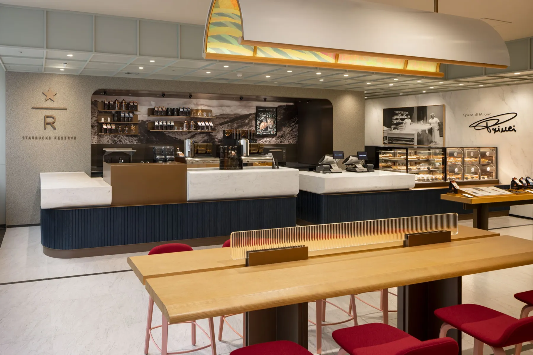 スターバックス リザーブ カフェ 新宿マルイ本館2階店_2