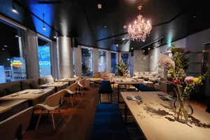 24/7 cafe apartment 池袋